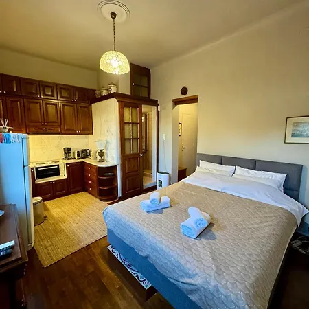 Anafiotika House Apartment *